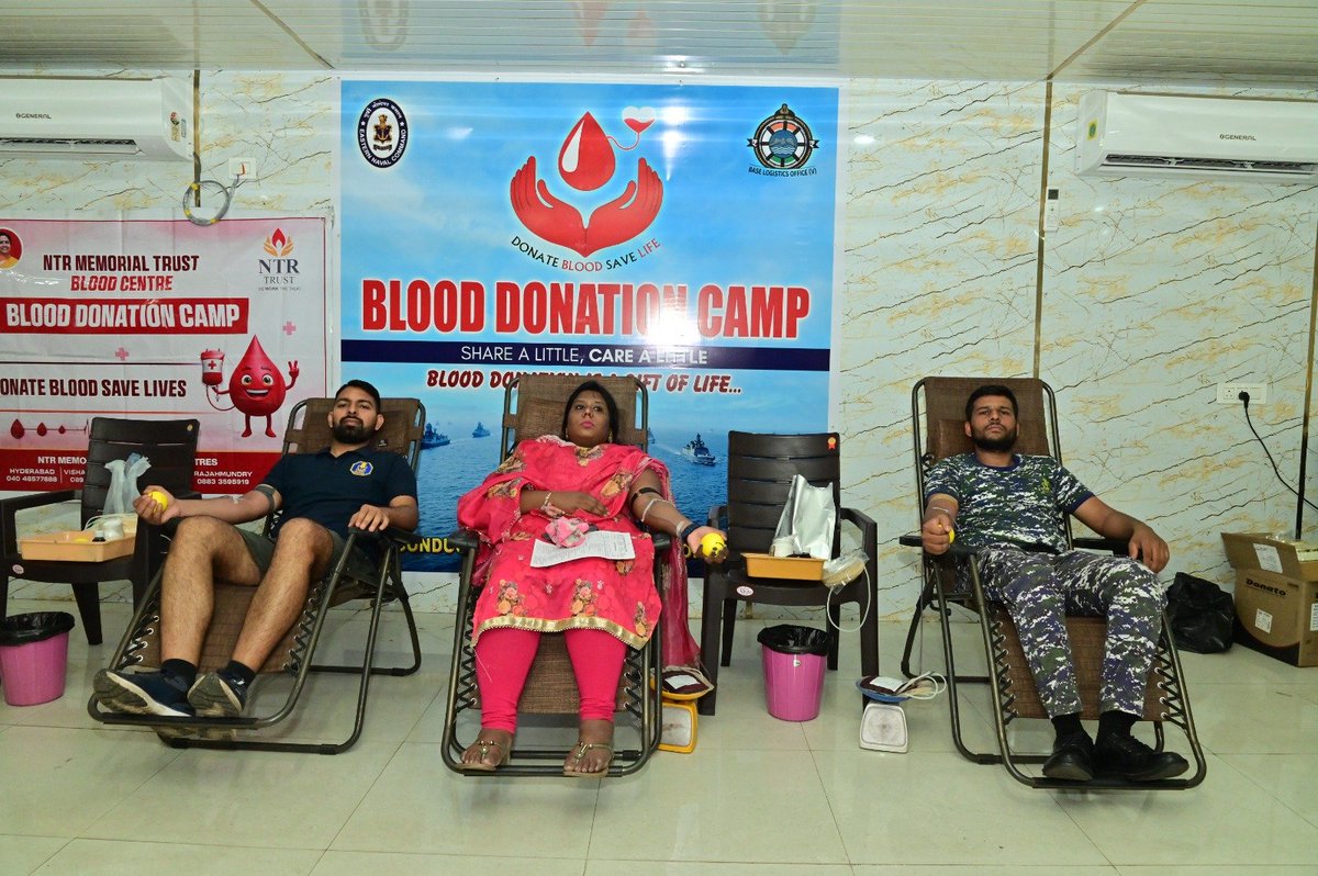 IN_HQENC's tweet image. 🩸A Blood Donation Camp was organised at Base Logistics Office, #Vizag on 10 Apr 25, inaugurated by RAdm M Murali Mohan Raju, CSO (Personnel &amp;amp; Admin), in association with NTR Trust Memorial Blood Bank, #Visakhapatnam. The event saw enthusiastic participation , reflecting a strong