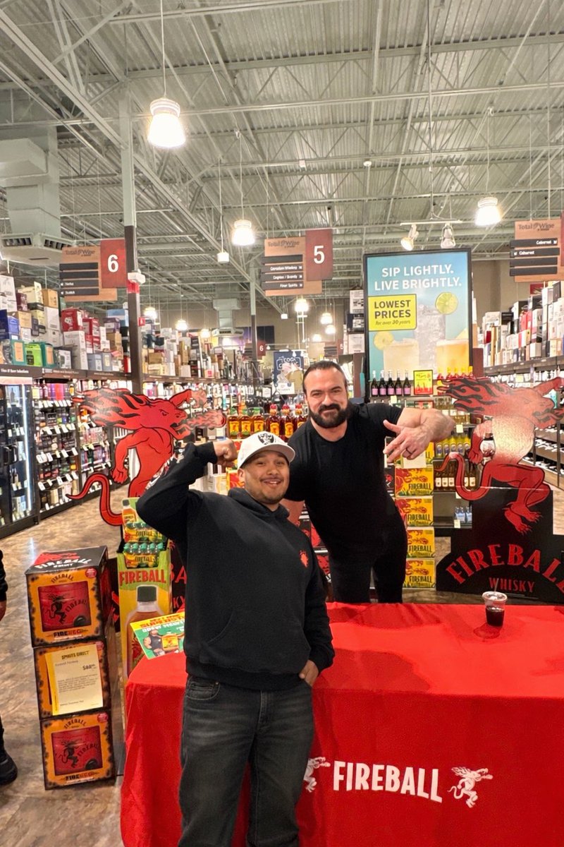 TomasCrosson's tweet photo. @DMcIntyreWWE https://t.co/PwgkoeIzNj
