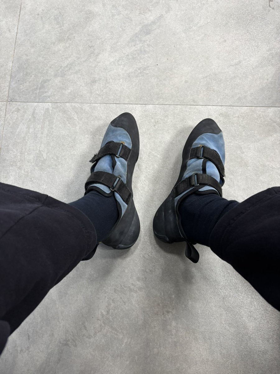 Moriyun183015's tweet image. Went bouldering for the first time #bouldering