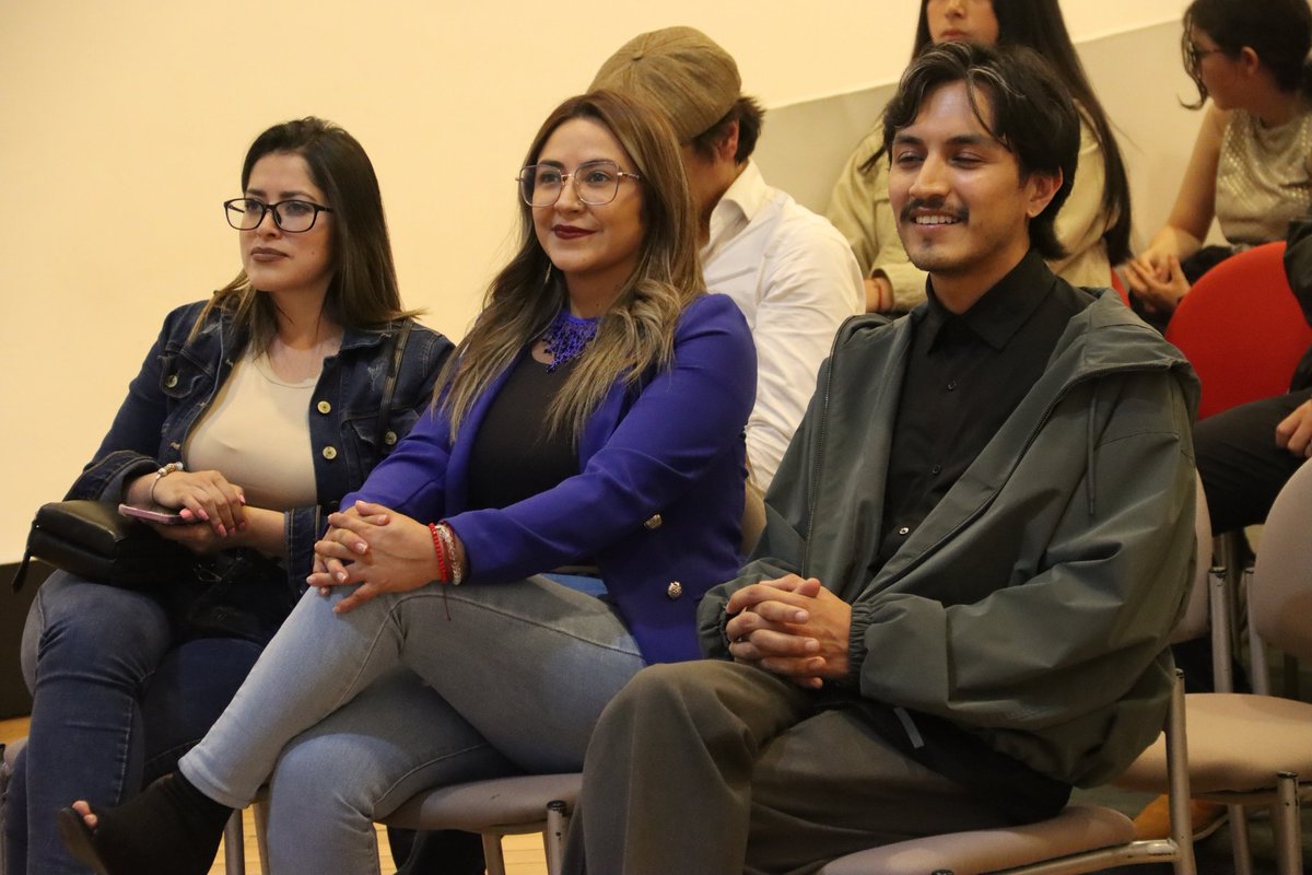 DianaCruzUIO's tweet photo. Participamos en la segunda edición de la Escuela Política Juvenil, un espacio que fortalece capacidades, impulsa liderazgo y promueve el pensamiento crítico en las nuevas generaciones.

Creemos en una participación activa que permite a la juventud expresar ideas, incidir y aportar al desarrollo de la ciudad más linda del mundo.

La juventud no es el futuro, es la fuerza que transforma el presente.

#QuitoRenace #DianaCruz