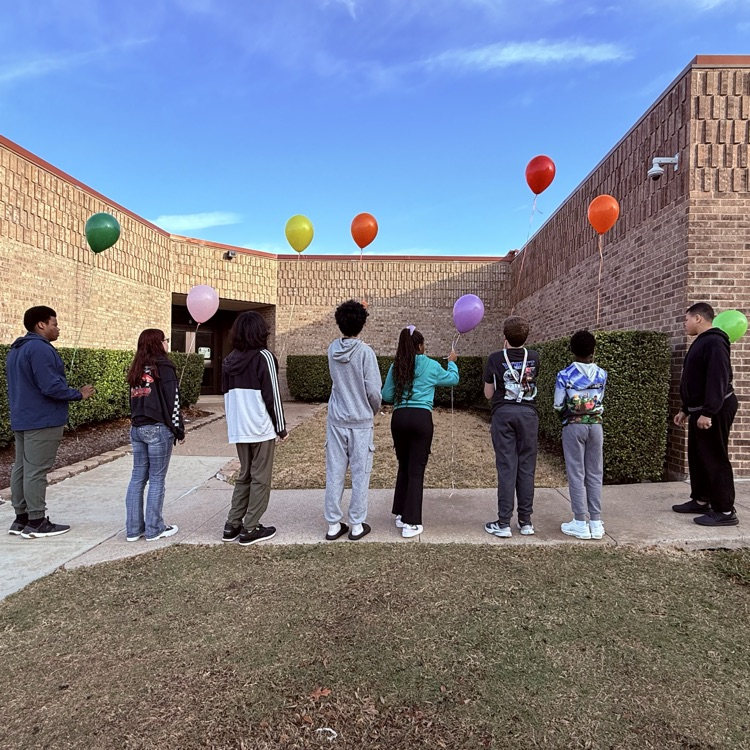 FordPrincipal's tweet photo. Mrs. Villarreal's class was "Letting Go" today. Allowing the students to reflect on the past and being able to move forward! https://t.co/tChAatLGVo