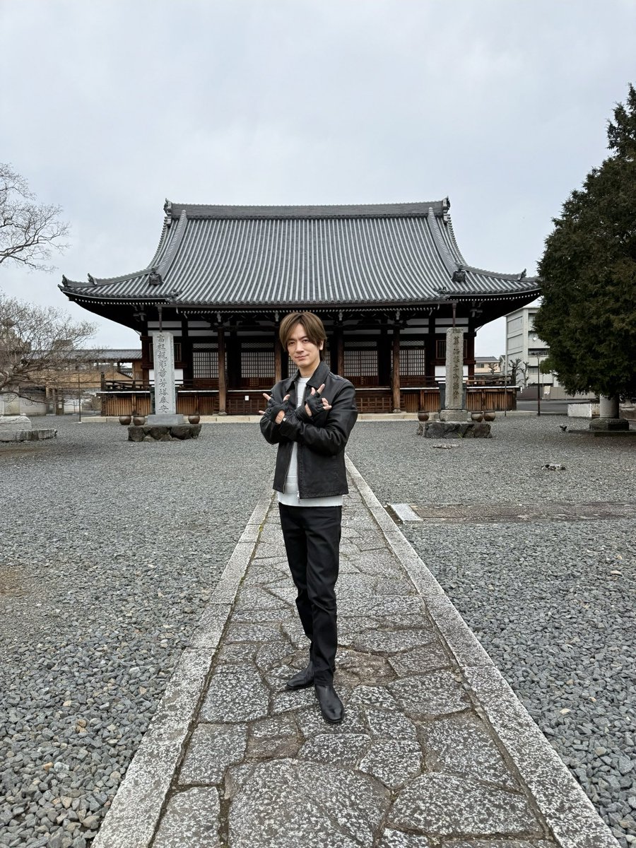 Daigo19780408's tweet photo. 8時から

旅サラダ！

生放送です！

起きてますか？？

京都行ってきました😊楽しい旅になりました！

是非ご覧ください〜！

#旅サラダ
#DAIGO https://t.co/qc8eTazCO5
