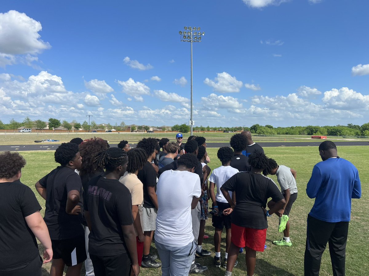 NORTH FORNEY FALCON FOOTBALL tweet media