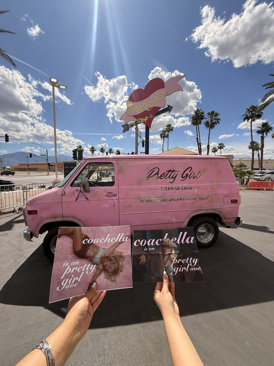 cel 💞 tweet media