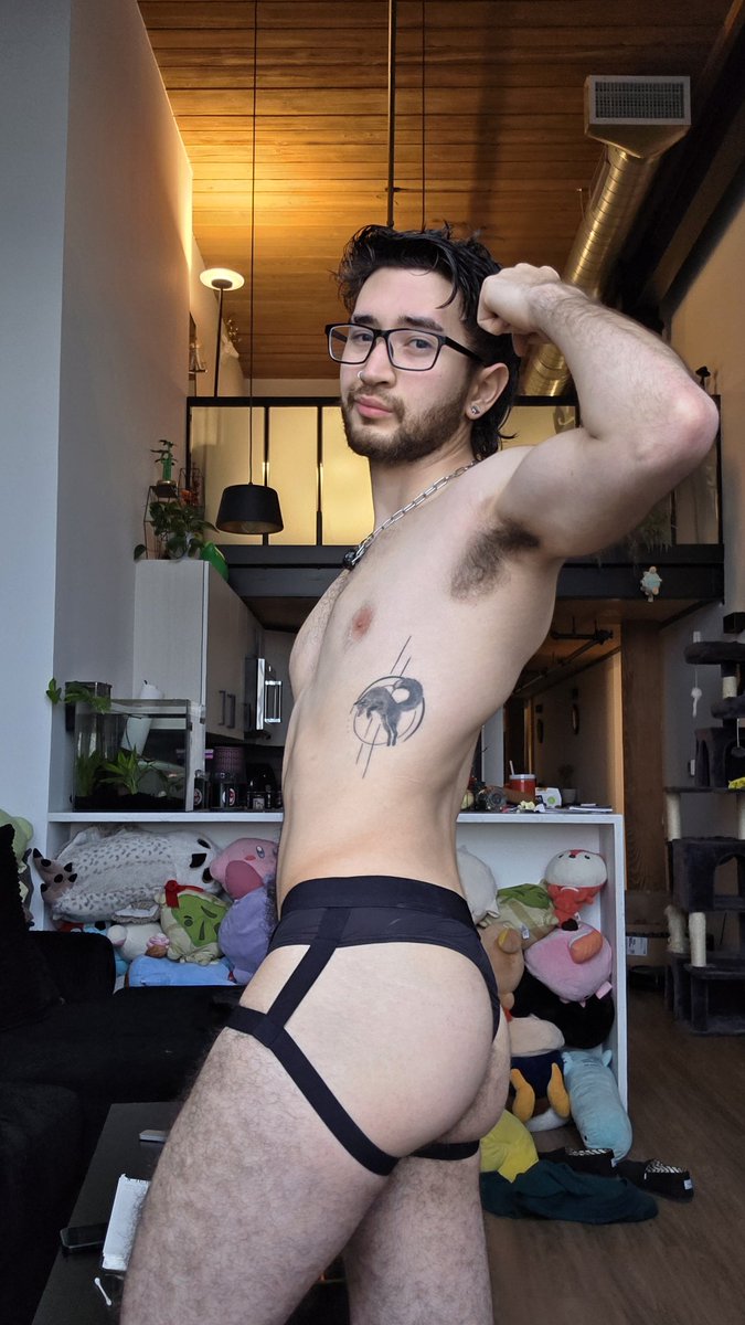 IvanFoxwell tweet media