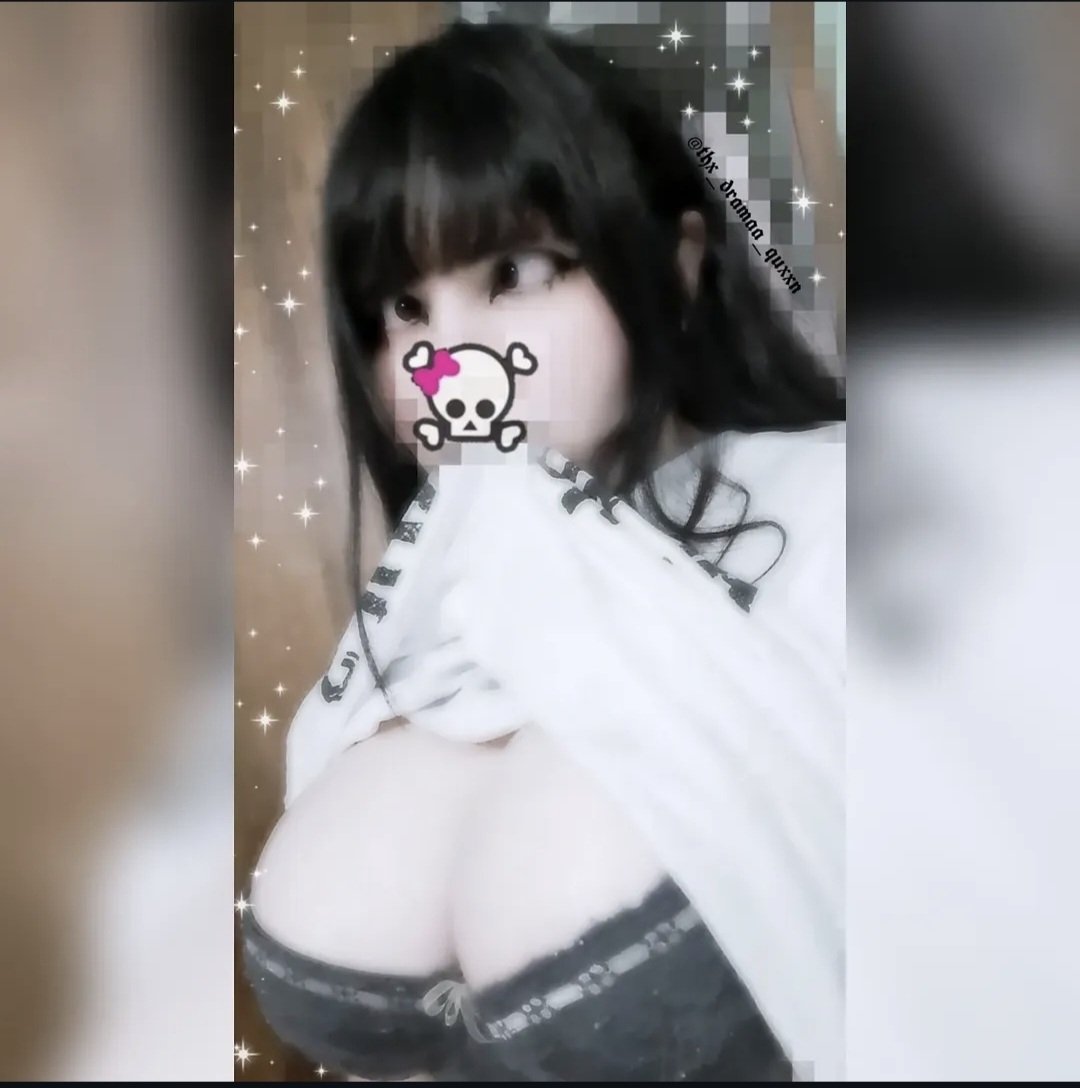 thx_k1llxr_'s tweet image. Debería maquillarme más seguido? Extraño mi cabello largo jajaja ( fotito old mia) 
.
.
.
.
#kawaii #cute #aestetic #otaku