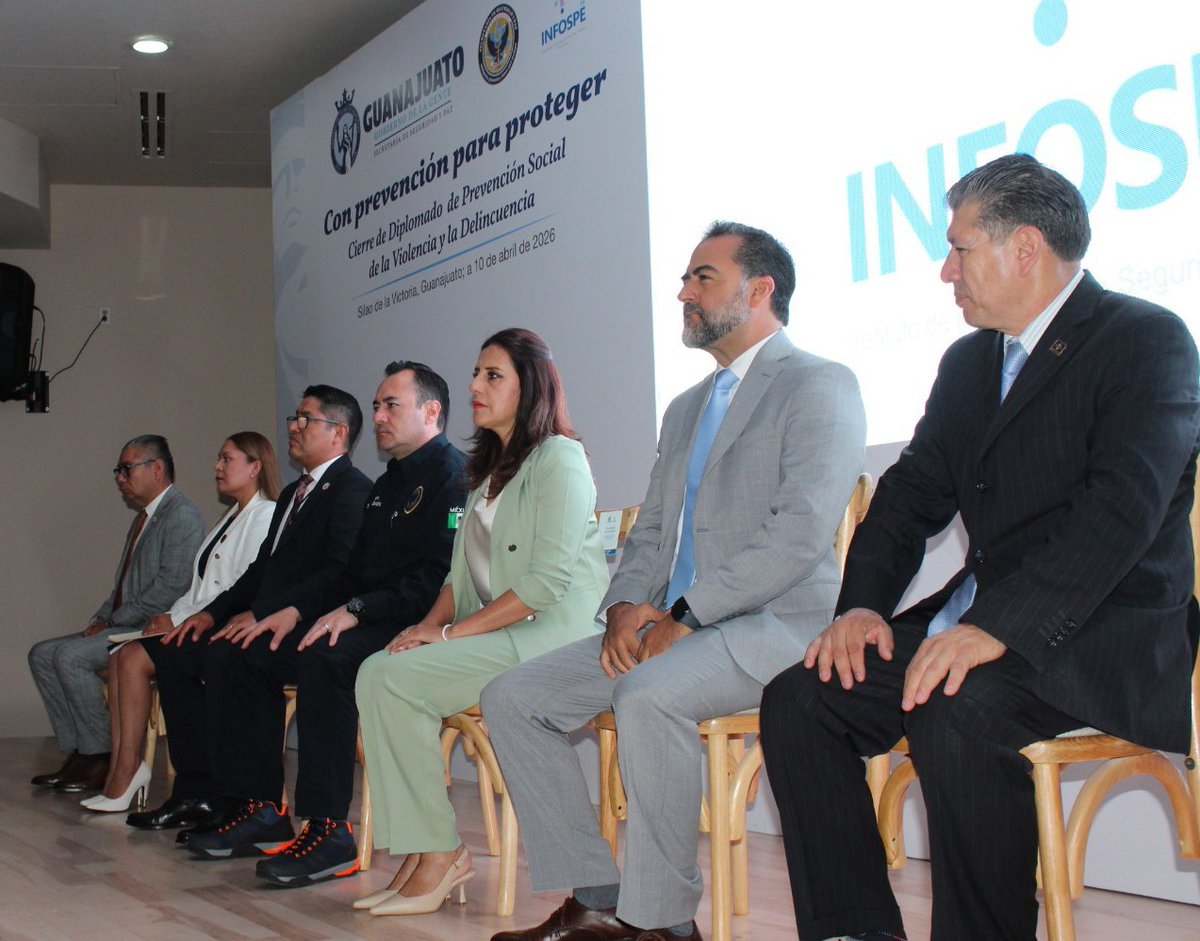 AdrianMataOsio's tweet photo. Hoy participé en la clausura del Diplomado de Prevención Social de la Violencia y la Delincuencia. Continuamos trabajando con los 46 municipios, para impulsar acciones que fortalezcan la seguridad que permita alcanzar la tranquilidad y paz de los guanajuatenses
#GobiernoDeLaGente https://t.co/wjrwLRHhC5