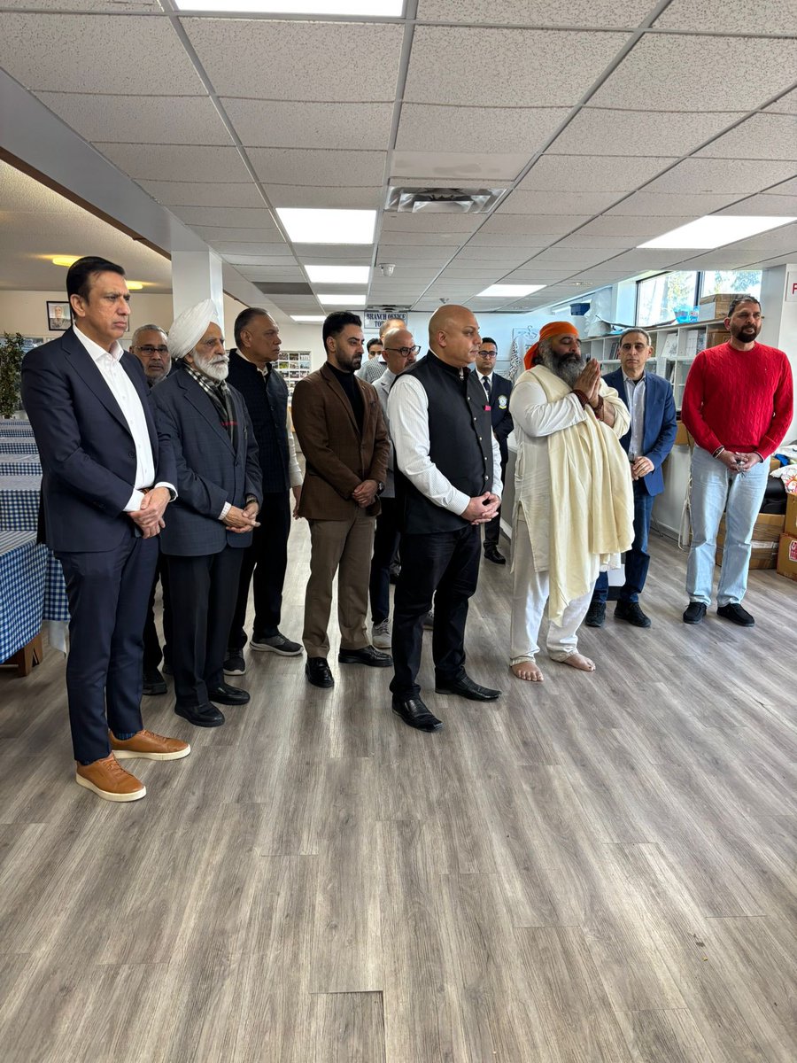 sandhuamarjot1's tweet photo. Thank you to the Sant Nirankari Mission for their generous donation of food items to @SaiDhamCanada.

This annual initiative continues to make a real difference by supporting those in need. Your commitment to service and giving back is truly appreciated. https://t.co/4DuEvzqXlA