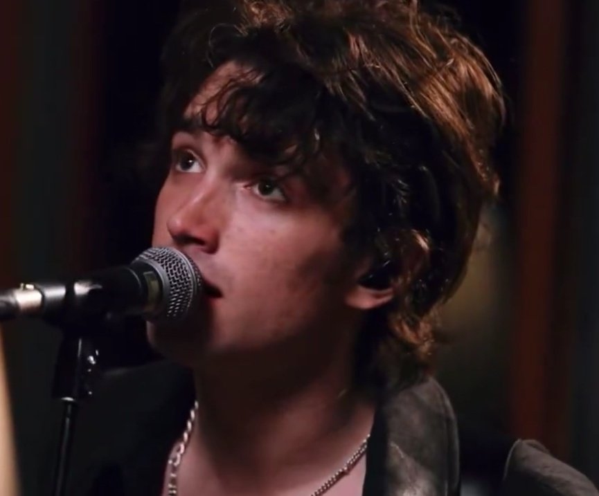 ana 💋 tweet media