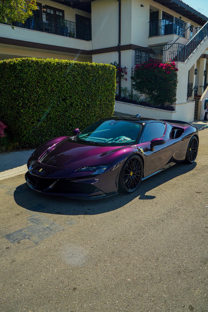 KyleShootss's tweet photo. Purple looks so good on Ferraris https://t.co/mH3OIERqsE