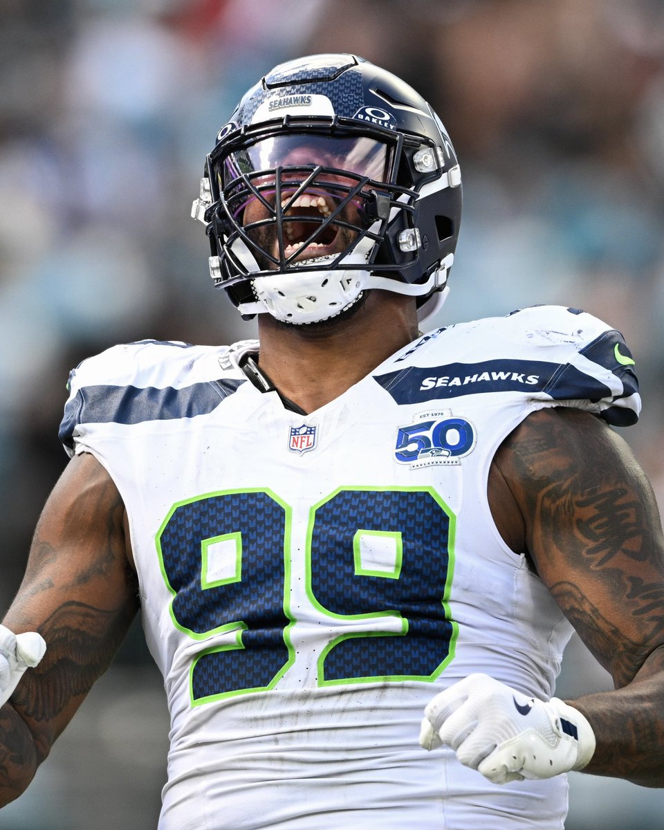 Survivor 50 🤝 Seahawks 50