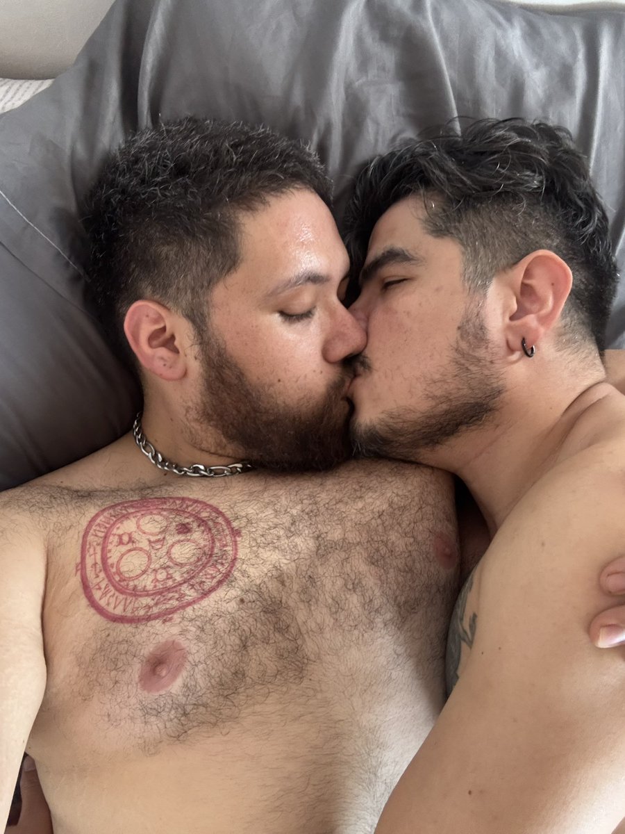 Alex, but hornier tweet media