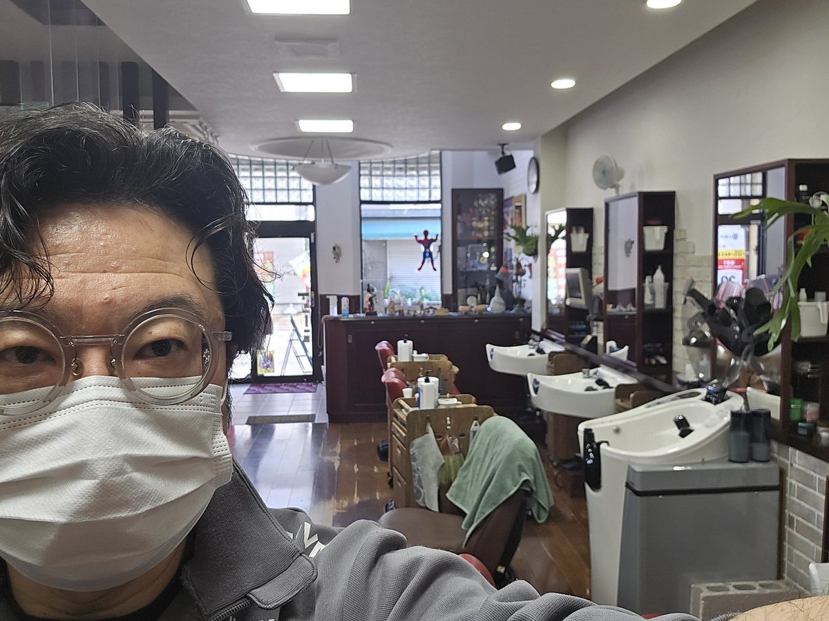 hamaster3's tweet image. 4月11日(土)先勝
暑いです☀️
ヘアーアルチザン　ナカジマ 、今日は夕方までいっぱいです😃✂️💈

#barber #バーバー #ヘアサロン 
#理容 #美容 #床屋 
#石岡 #真壁 #桜川 #筑西
#世界チャンピオン
#スキンフェード #フェード 
#濡れパン #お顔そりエステ 
#ツイスト #スパイラル