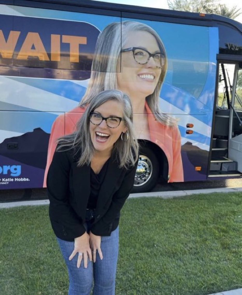 AZ's 𝐁𝐋𝐔𝐄 Politico tweet media