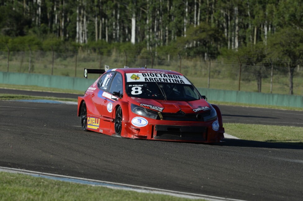 raulgattelet's tweet photo. #pilotoarrecifeño #TurismoCarretera2000 #Concordia
#entrenamiento
P1 @jositoooooo (Citroën) 1.44.704 = 161,598 km/h.

Foto: @Campeonesnet https://t.co/iPdP89ukPY