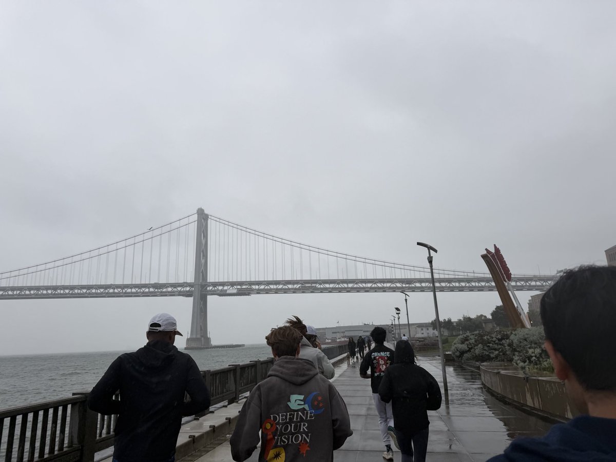 Builders who Run tweet media