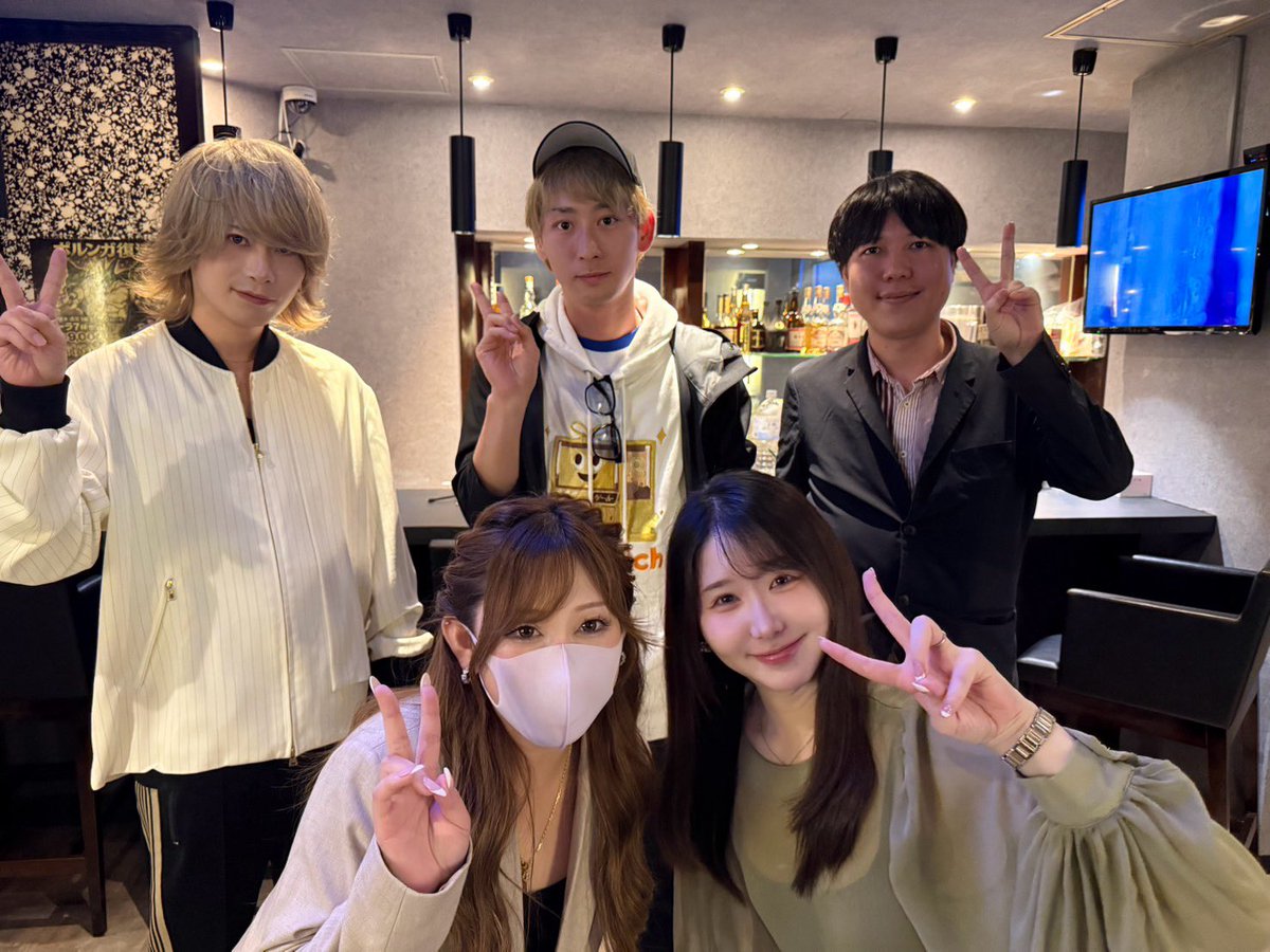 yDyD_tan's tweet photo. 最悪の世代同窓会、
ありがとうございました𛰙᭜𖫴𖫰𖫱𖫳𖫲𖫲𖫳𖫴𖫰𖫱꛰ ᭜𖫴𖫰𖫱𖫳𖫲𖫲𖫳𖫴𖫰𖫱꛰♥

企画してくれた優生くん、
本当にありがとう〜☺️❣️ https://t.co/vZteovU8w1