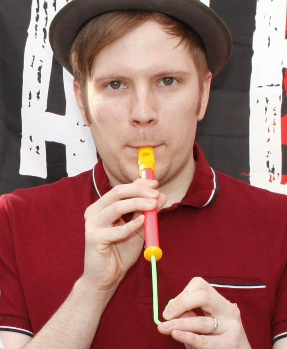 papa agora tweet media