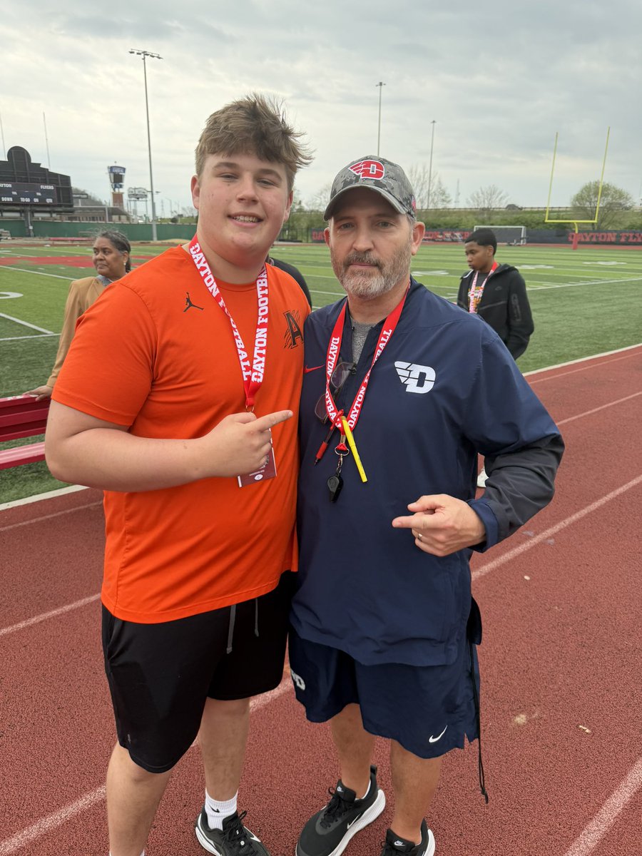 QuinnGagen72's tweet photo. Amazing time at @DaytonFootball today! I had great conversations and learned a lot about the program! Can’t wait to be back up in June! Great to see @fbcoachcoop and @CoachWhalen59 again!
#GoFlyers
@CoachEvanDreyer @AHS_TDClub @CoachEwald @RyanVanSchelven @coachyakes7 @John_bowes_ @PrepRedzoneOH @JaredLuginbill @AllenTrieu @Mark__Porter