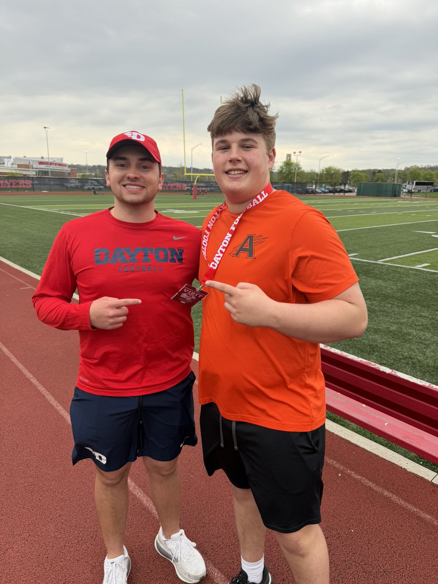 QuinnGagen72's tweet photo. Amazing time at @DaytonFootball today! I had great conversations and learned a lot about the program! Can’t wait to be back up in June! Great to see @fbcoachcoop and @CoachWhalen59 again!
#GoFlyers
@CoachEvanDreyer @AHS_TDClub @CoachEwald @RyanVanSchelven @coachyakes7 @John_bowes_ @PrepRedzoneOH @JaredLuginbill @AllenTrieu @Mark__Porter