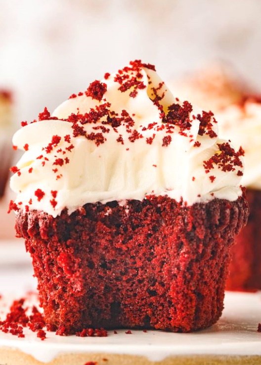 unpodiblu's tweet image. Red Velvet Cupcakes  🧁
#recipe momontimeout.com/red-velvet-cup…