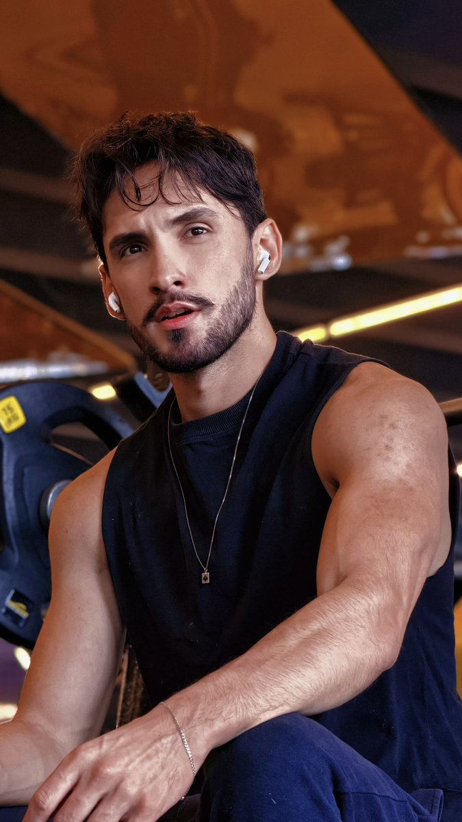 AndyGilLeite's tweet photo. Quem já foi treinar hoje #gym https://t.co/S6ZuhPiXck