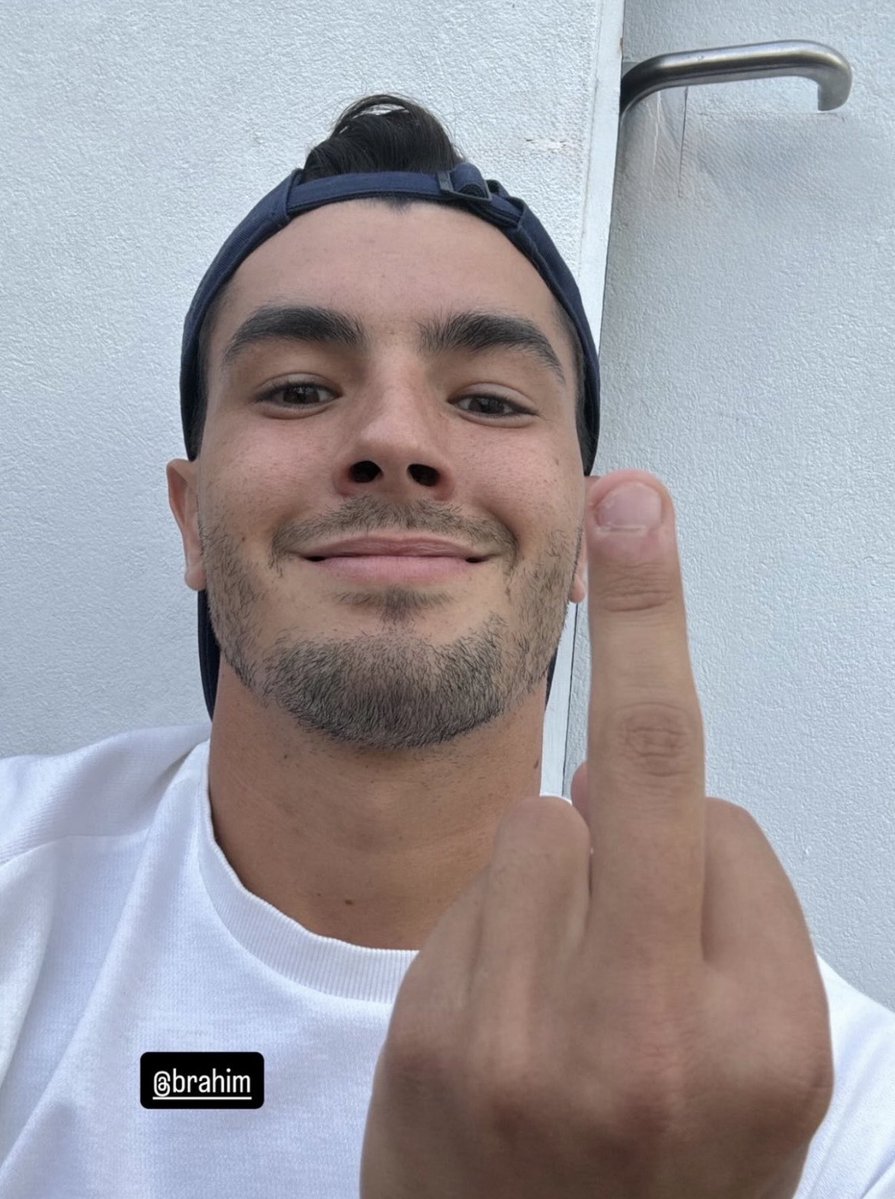 Le B💸 tweet media