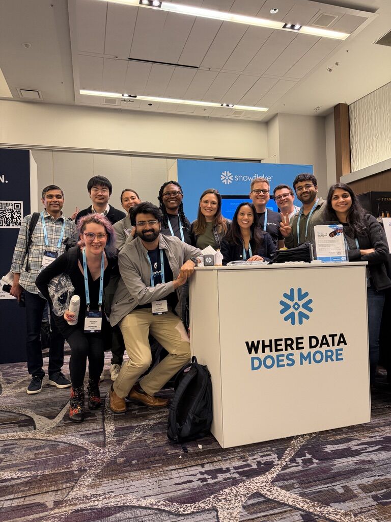 Snowflake tweet media