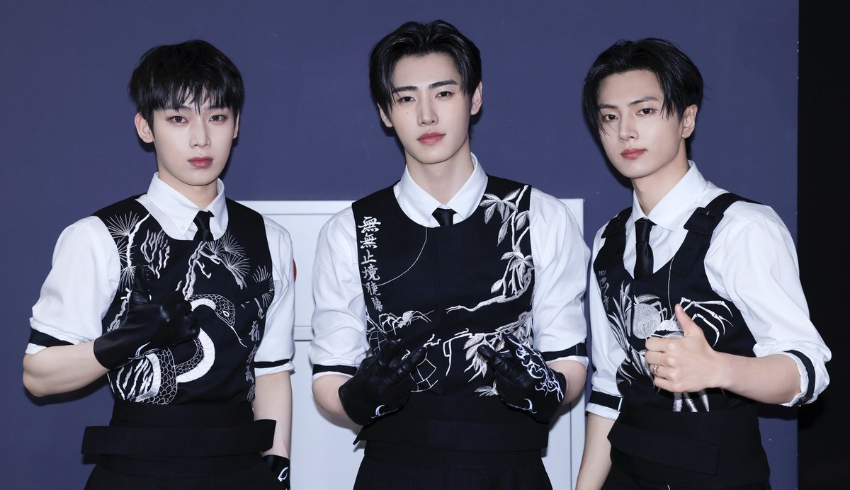 ENHYPEN BASE tweet media