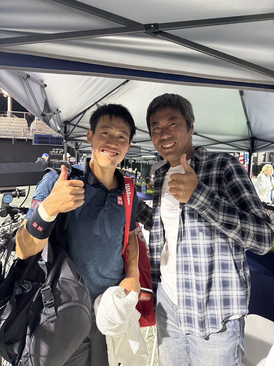 TeamUehara's tweet image. 圭ちゃんと…

勝った後だったから笑顔☺️で…

２回戦で負けちゃった、悔しいな😢

まだ引退じゃない❗️ 次頑張ってよ

#錦織圭
#テニス