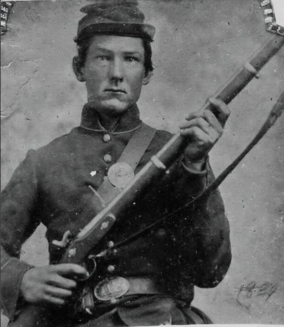 ᛭ Ian ᛭ tweet media