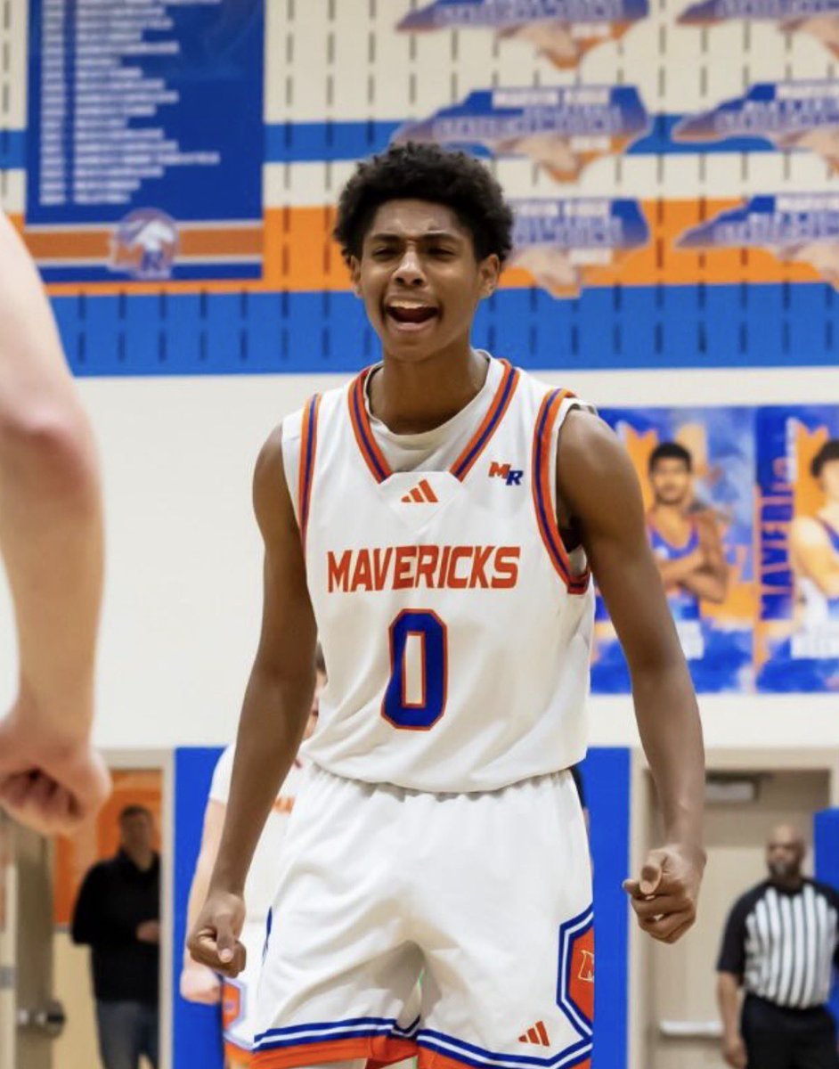 mrabadanribeiro's tweet photo. COACHES ‼️‼️

6’2 2026 DJ Smith is still on the board.

Unsigned senior guard that deserves a hard look with his toughness, confidence, and ability to impact winning. Productive player who can score it, compete, and bring immediate value to a program. @Dsmitty111 https://t.co/kbliy4555K