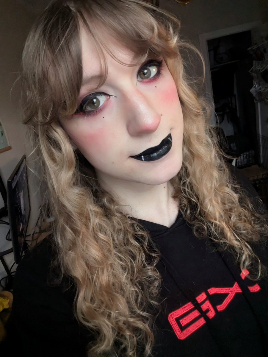 eevee 🏳️‍⚧️🐾✨ tweet media