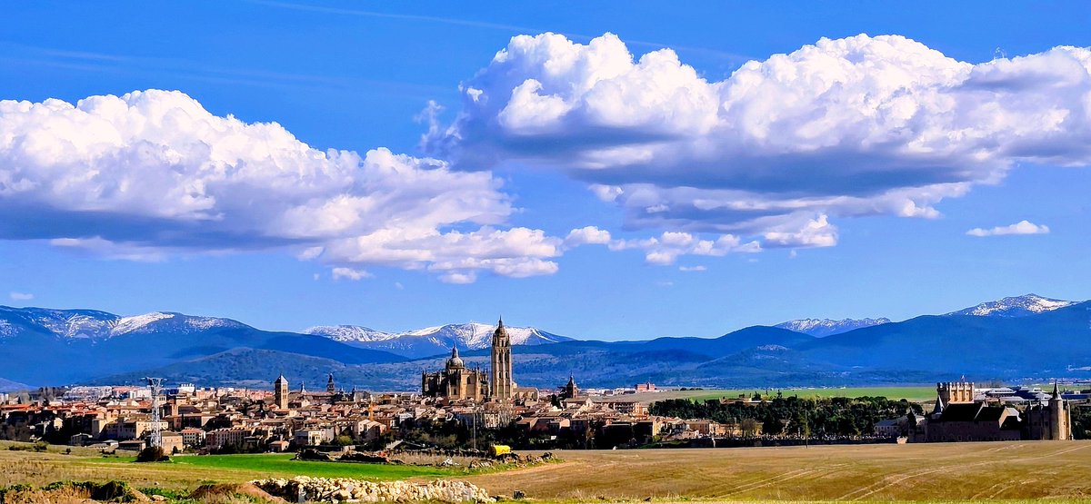 boccacio59's tweet photo. Segovia https://t.co/xnMVqNflO0