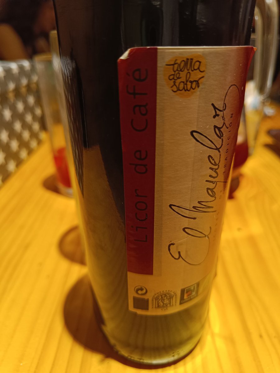 Alvarodp87's tweet photo. Licor do negro café. Que me tumbas que me matas.

Javi, allá donde estés, se te sigue recordando. 

"Viejo y sabio pirata Capitán. Nunca tuvo fronteras, nunca tuvo que amarrar"

Cuando éramos jóvenes. https://t.co/rJ9y6ShUqB
