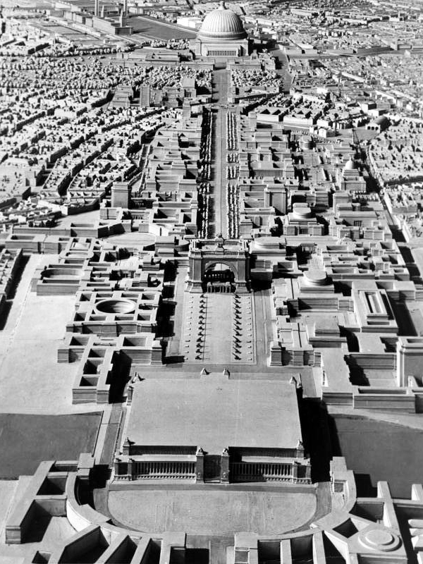 The smiling innkeeper tweet media