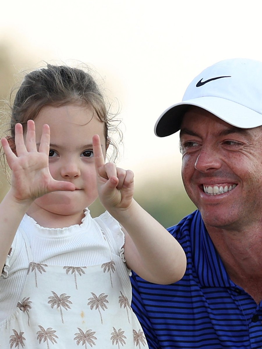 How big is Rory McIlroy’s lead at The Masters?