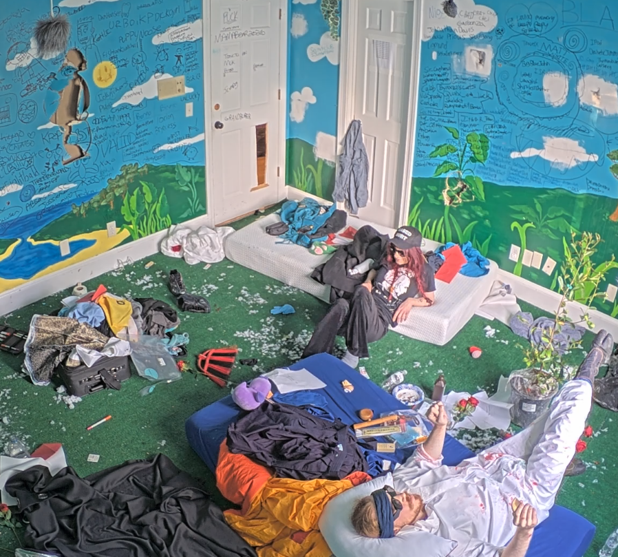 the cucked #fishtanklive