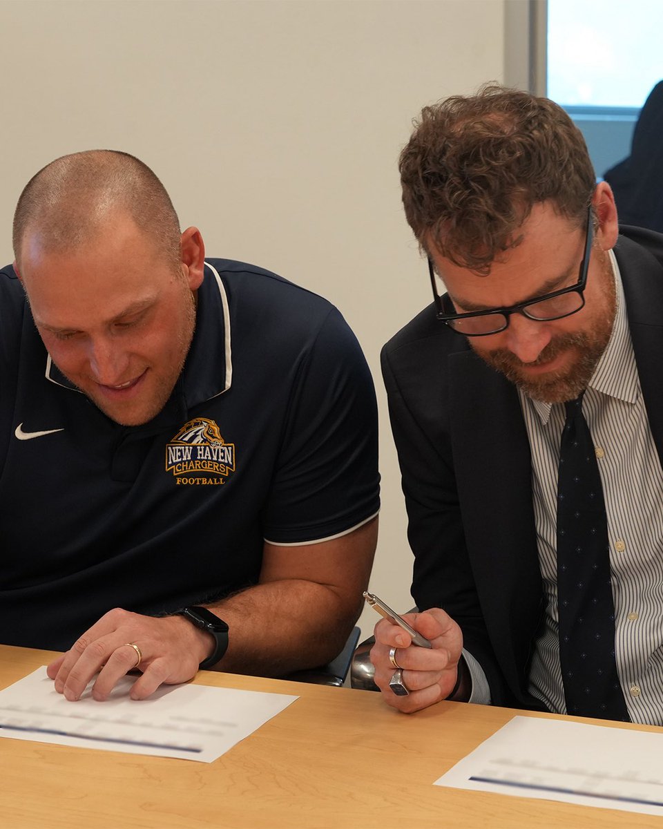 UNewHavenFB's tweet photo. A look inside the war room from tonight's spring game draft!

Team Frederiksen vs. Team Crosby will play out on the Blue on Saturday, April 18, at 3:30. Don't miss out on your chance to catch the #BlueAndGold before summer

#FAST | #FindAWay https://t.co/oB78t6JuEl