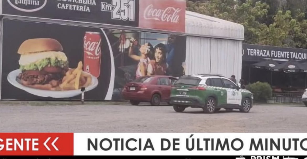 EnLineaMaule's tweet photo. 🚨⭕️📌Urgente: Banda delincuentes con el método del pinchazo y seguimiento desde el banco, concreta hace instantes en la ruta 5 sur kilómetro 251 frente a Talca, un millonario robo de en dinero en efectivo..
VEA TRANSMISIÓN EN VIVO🚨
https://t.co/pc2kwCBxoZ https://t.co/zJvRy8AMHU
