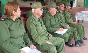 🪖✊🇨🇺ǀ Como parte de las actividades por el Día Nacional de la Defensa, el General de Cuerpo de Ejército y viceministro de las FAR, Joaquín Quintas Solá, encabezó este viernes el ejercicio estratégico desarrollado en la zona de defensa de Jibacoa.
🔗acortar.link/oaC2Qp