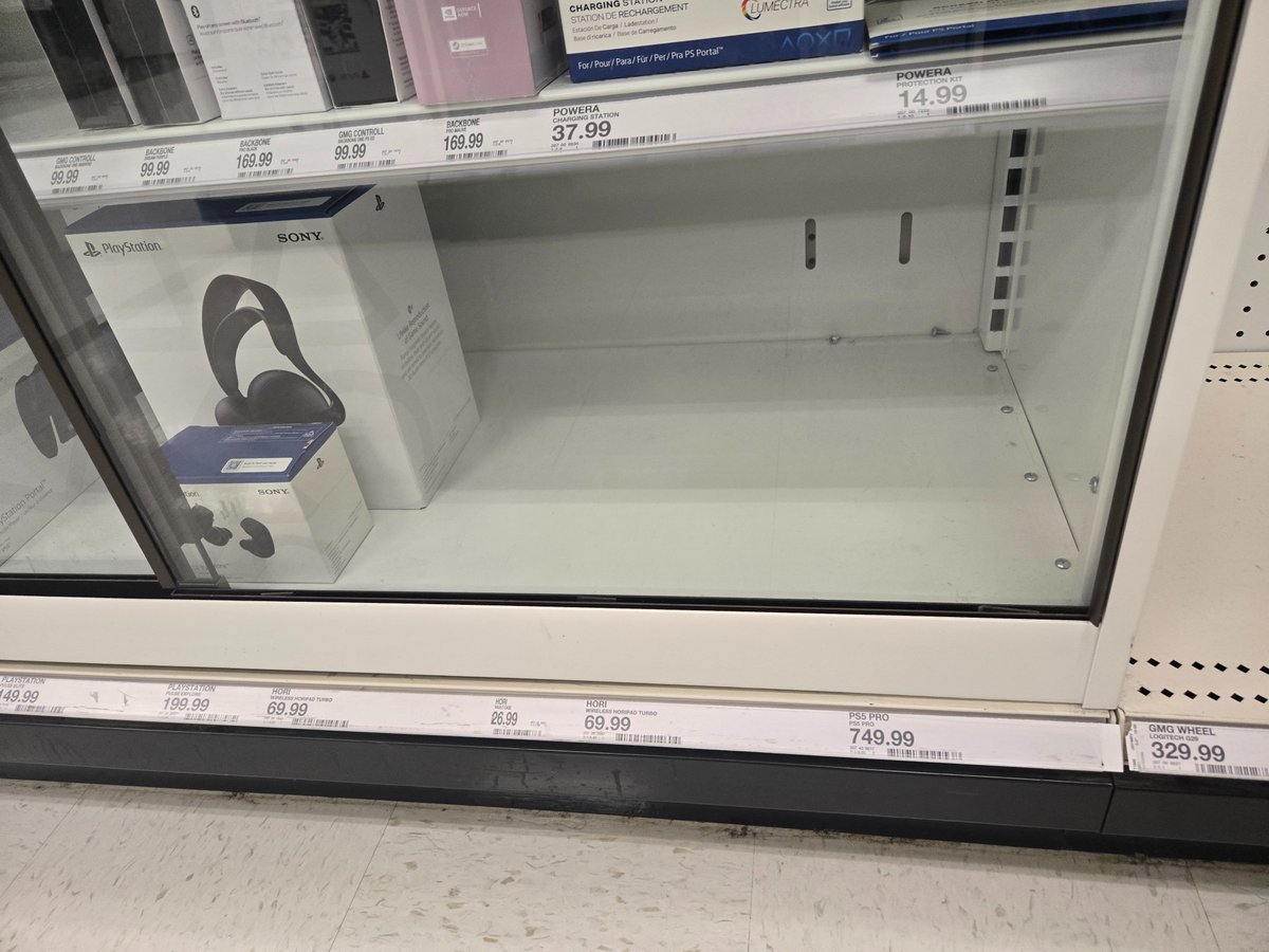 Tripster tweet media