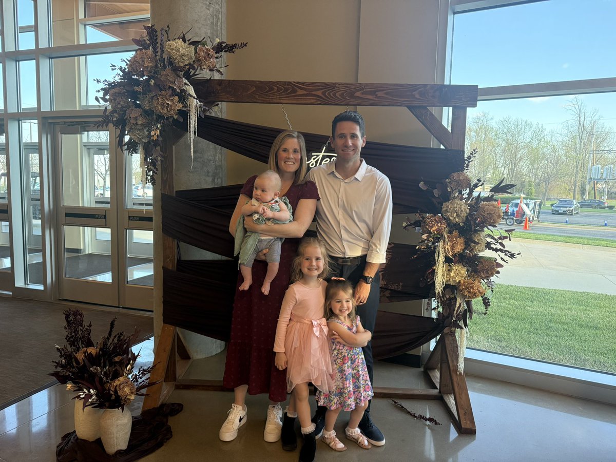 Molly Karagyaurov tweet media