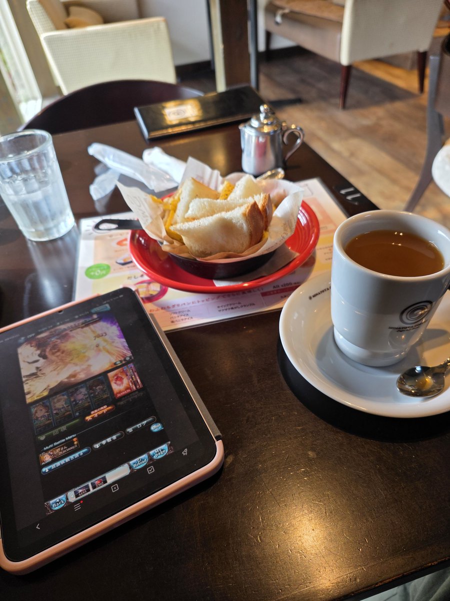 しげさん tweet media