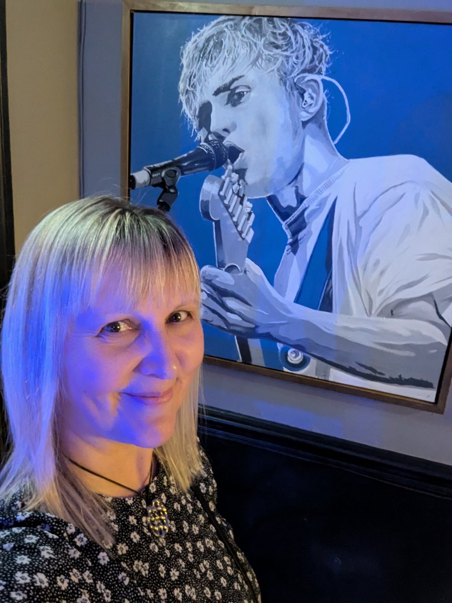 andrea charles 💜😎 tweet media