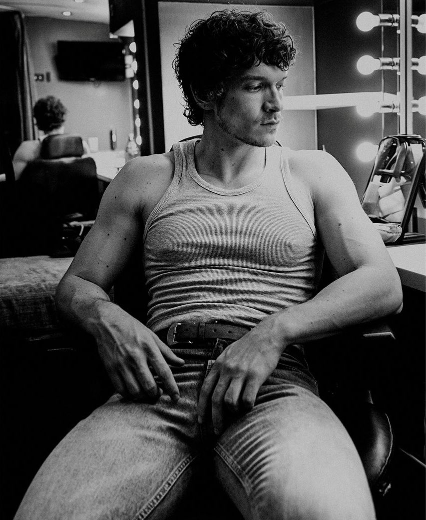 I NEED TO BOUNCE ON HIS DICK wow who said that