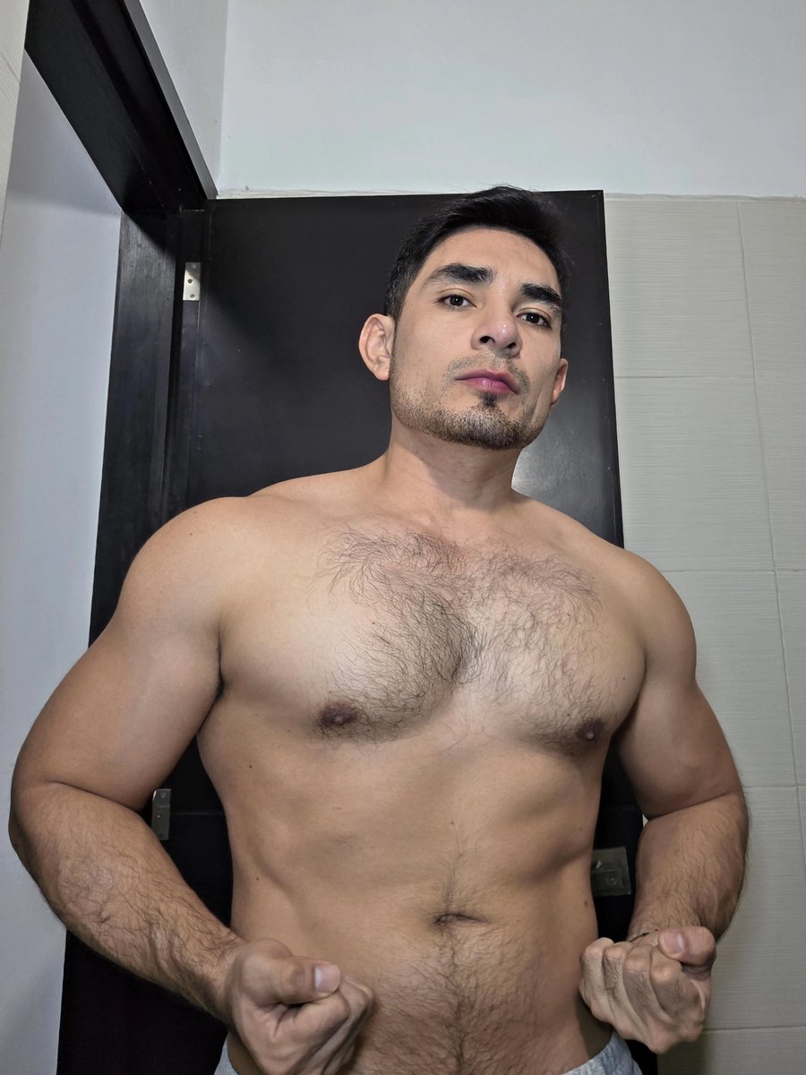 Vanvan90 tweet media