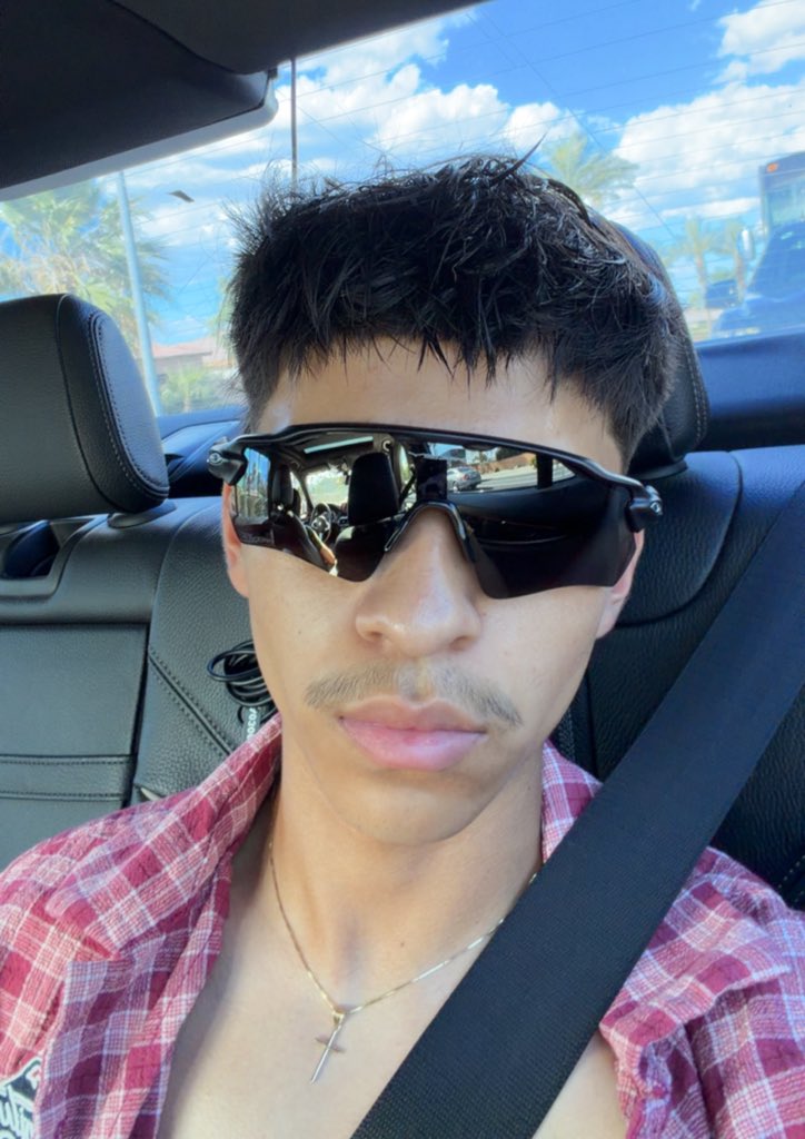 Mosezx1's tweet photo. Day 1 🌅 https://t.co/slIhzNxrc9