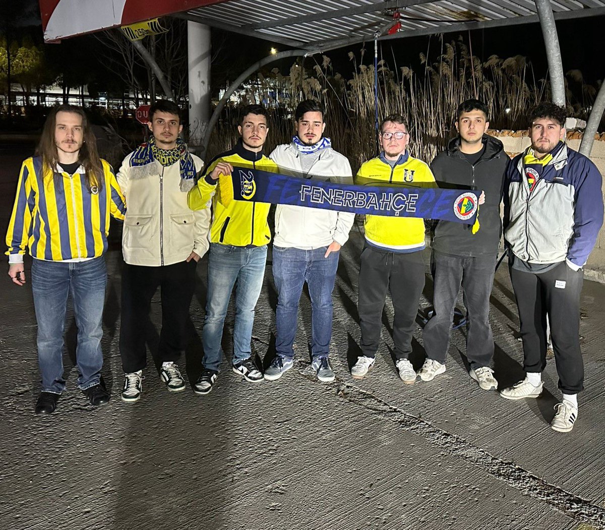 UFBcbu's tweet photo. 1907 ÜNİFEB Celal Bayar Üniversitesi örgütlenmesi olarak Kayserispor-Fenerbahçe karşılaşması için Kayseri yolundayız.
#FenerbahçeninYolunda https://t.co/nOLg5t0not