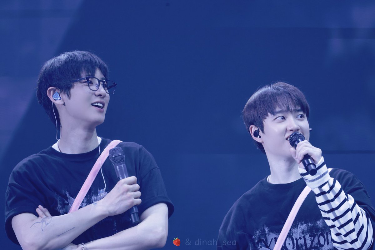 dinah_sea's tweet photo. 찬열이랑 경수 진짜 좋아해요! 🍒🐧🩵

（ps: 친구가 찍어준 사진입니다 📷🫶🏻）

#EXhOrizon_in_SEOUL
#도경수 #DOHKYUNGSOO 
#찬열 #CHANYEOL
#chansoo https://t.co/MjJwzIoGmp